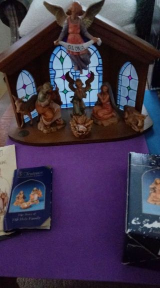 Roman Fontanini Lighted Stained Glass Nativity Set 5 " Scale Stable W/ Figures