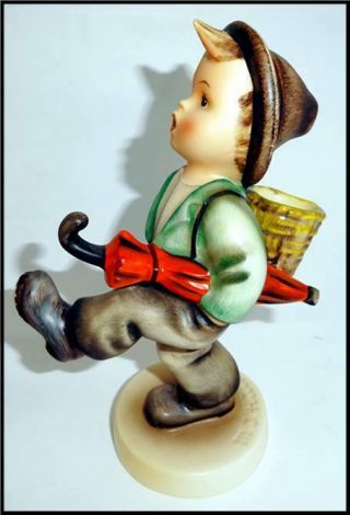 Vintage Goebel Hummel 5 1/2 " Globe Trotter Boy Figurine 79 Full Bee Tmk 2