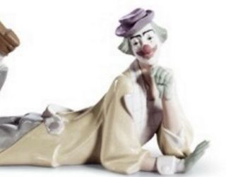 Lladro Reclining Clown With Ball & Hat 4618 Glossy