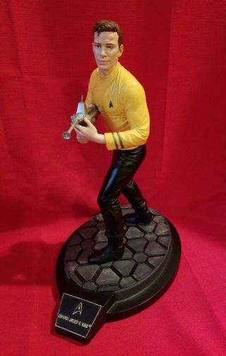 Vintage Star Trek Captain James T Kirk Statue Mark Newman Le 1998 12 "