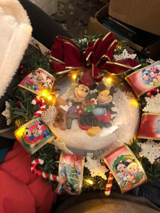 Bradford Exchange Disney Mickey And Friends Let It Snow Musical Wreath Songs