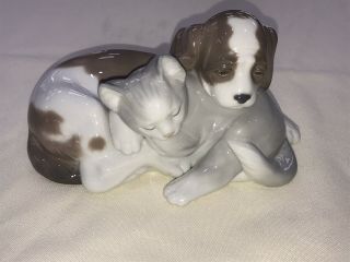 Lladro 6599 Bosom Buddies Puppy Dog Kitten Kitty Cat Sleeping Porcelain Figurine