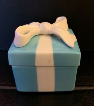 Tiffany & Co Porcelain Blue Trinket Gift Box Bow Jewelry Container