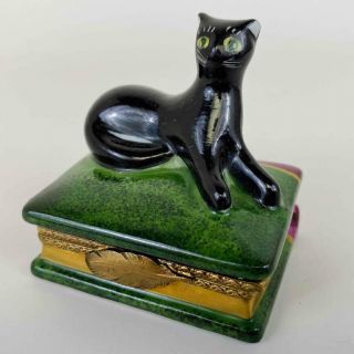 Limoges France Black Cat Kitten On Book Peint Main Porcelain Trinket Box Figure