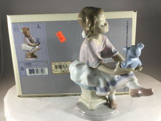 Lladro 1993 Collectors Society Best Friends 7620 Girl Seated With Teddy Bear