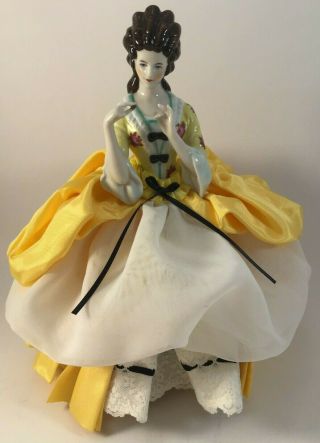 Vintage Goebel Limited Edition Half Doll Tea Cozy Empress Mary Elizabeth 0622