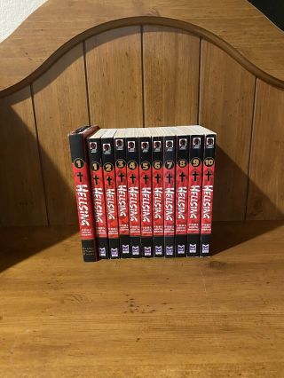 Hellsing Manga Complete Series 1 - 10 Dark Horse Plus Barnes Hardcover Vol 1