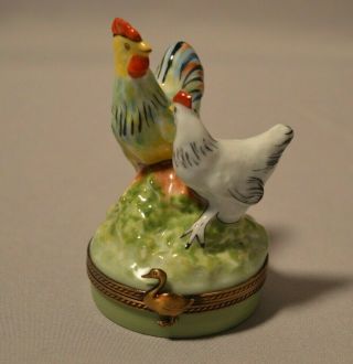 Vintage Limoges French Figural Trinket Box - Le Rooster & Hen Chickens W Chick
