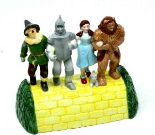 Vintage (1999) Wizard Of Oz Enesco Music Box Yellow Brick Road