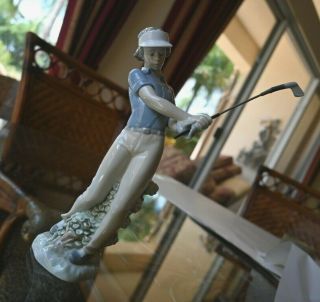 Nao By Lladro " Fore " Golf Figurine 1985