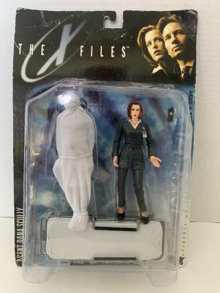 The X - Files Agent Dana Scully With Mystery Corpse And Hospital Gurney