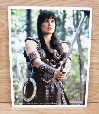 Xena Warrior Princess 1997 Chakram Sword 8 1/2 x 11 Photo - Lucy Lawless READ 2