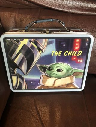 (2020) The Tin Box Co.  Star Wars The Mandalorian " The Child " Baby Yoda Lunchbox