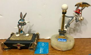 2 Ron Lee Wb Bugs Bunny The Pharoah/singing In The Rain Looney Tunes Statue