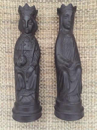 Wedgwood Arnold Machin Black Basalt King & Queen Chess Piece Figurine Set