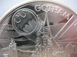 1 - Oz.  Pure Silver 50th Anniv 1989 Dc Comics Gotham City Batman Coin,  Gold