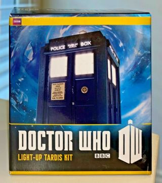 2012 Doctor Who Light - Up Tardis Kit Mini Police Box Bbc Running Press
