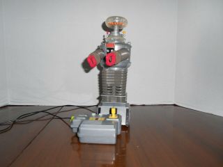 You Island 1998 Lost In Space B - 9 Remote Control Robot