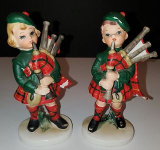 2 Adorable Vintage Lefton Figurines Scottish Girl And Boy In Kilts Playing Bagpi