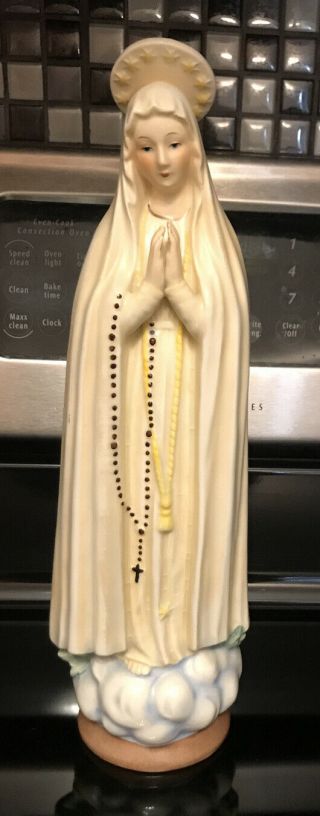 Vintage M I Hummel Goebel Porcelain Figurine Praying Madonna Sacrart