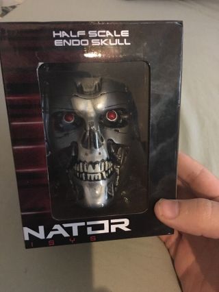 Terminator Genisys Half Scale Skull Chronicle Collectibles