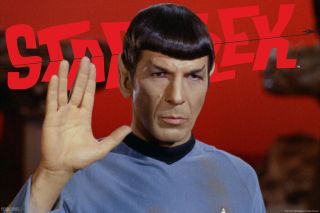 Star Trek Spock Vulcan Salute Tv Show Poster 18x12 Inch Poster - 12x18