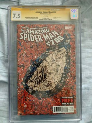 The Spider - Man 700 7.  5 Cgc Stan Lee Signed