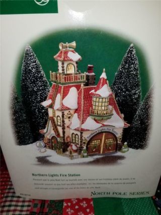 Guc Department 56 North Pole Lighted Christmas 2000 Northern Lights Fire Station
