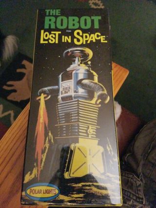 The Robot From Lost In Space Plastic Model Kit Polar Lights 1997