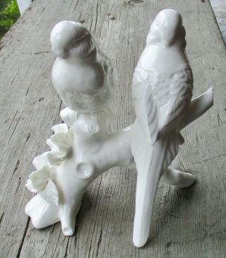 I Godinger & Co White Porcelain Figurine 2 Birds On A Branch Parakeets