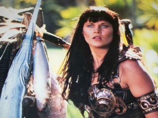 Xena Warrior Princess Been Fishing Looks Startled Picture 8 " X10 " Photo
