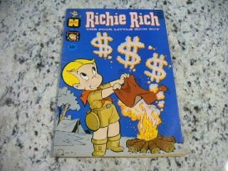 Vintage May 1962 10 Richie Rich The Poor Little Rich Boy Comic Book