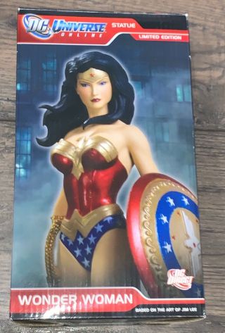 Dc Universe Online Wonder Woman Limited Edition Statue - Jim Lee - Dc Direct