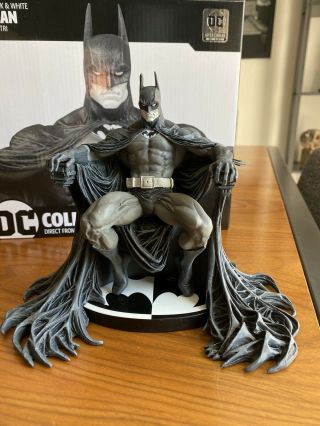 Dc Collectibles Batman Black And White Statue By Marc Silvestri (4143/5000)