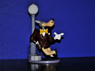 Demons & Merveilles 1998 Tex Avery Wolfie Under Street Light Statue Figure