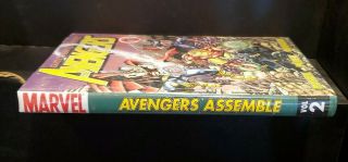VERY RARE Marvel Avengers Assemble Vol 2 Hardcover Comic Book 3