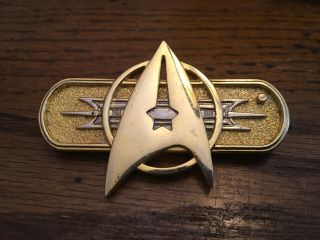 Star Trek Starfleet Insignia Pin Badge Paramount Pictures 1992