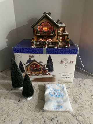 Dept 56 Snow Village Christmas Lake Chalet Gift Set Decoration Tree House 55061