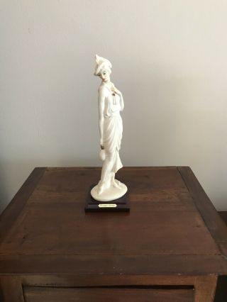 Giuseppe Armani Florence " Lady With Bag " Porcelain Figurine 0412 - F