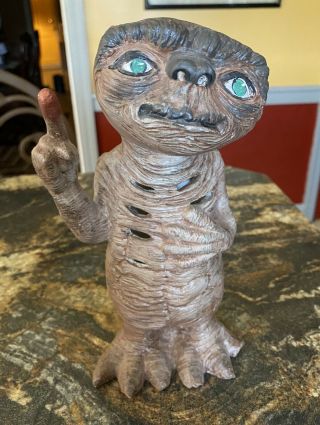 Vintage E.  T.  Extra Terrestrial Ceramic Figure 9 ½ " Tall Made To Put Light Inside