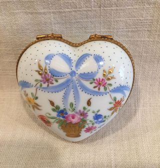 Limoges France Heart Shaped Porcelain Trinket Box Hand Painted,