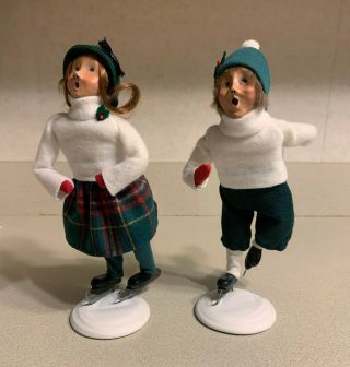 Byers Choice Carolers Set Of 2 Skaters Boy & Girl Limited Edition Numbered