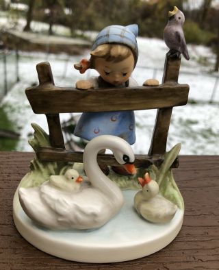 Goebel Hummel Figurine Feathered Friends 344 Tmk6 Girl W/ Swans Cond