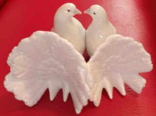 VINTAGE LLADRO 1169 KISSING WHITE DOVES FIGURINE LOVEBIRDS WEDDING ANNIVERSARY 3