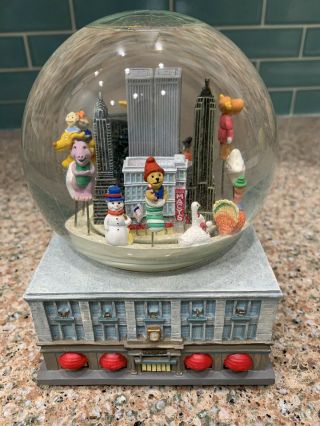 1999 Macy’s Thanksgiving Day Parade Christmas Musical Snow Globe Twin Towers Nyc
