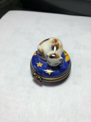 Limoges Box " Cute Little Cat Sleeping On Background Of Half Moon And Stars ".  Pe