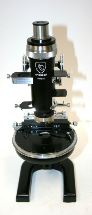 American Optical AO Spencer Polarizing Microscope w Case Objectives & Extra 2