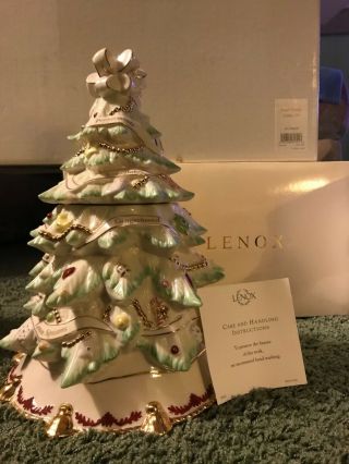 Lenox Christmas Sweet Family Cookie Jar In The Box