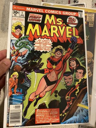 Ms.  Marvel 1 Signed Stan Lee Avengers Spiderman