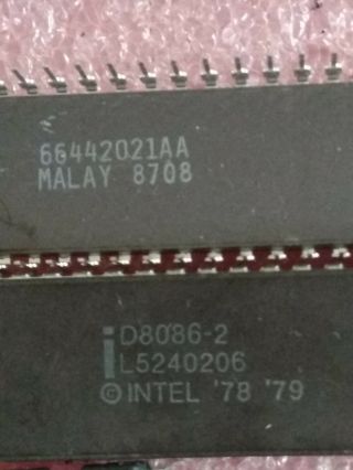 Vintage Intel D8086 - 2 CPU - Good Chip 3